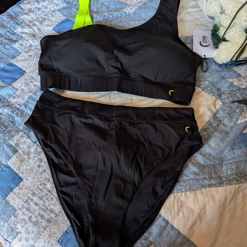 Zyia Active Black Bikini Set with Neon Accents XXL